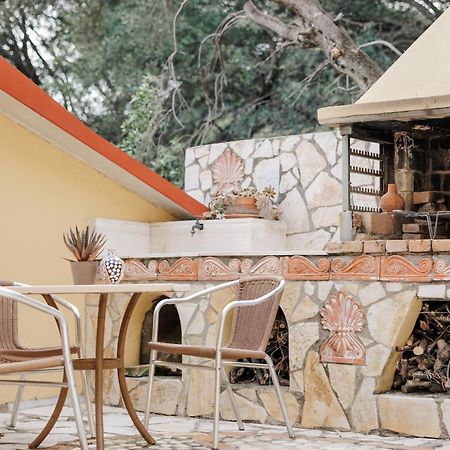 Butterfly Barbati Apartments Екстериор снимка