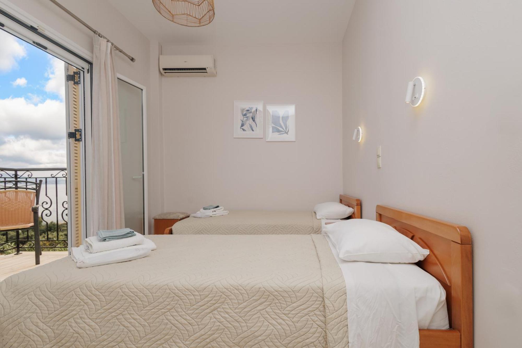 Butterfly Barbati Apartments Екстериор снимка